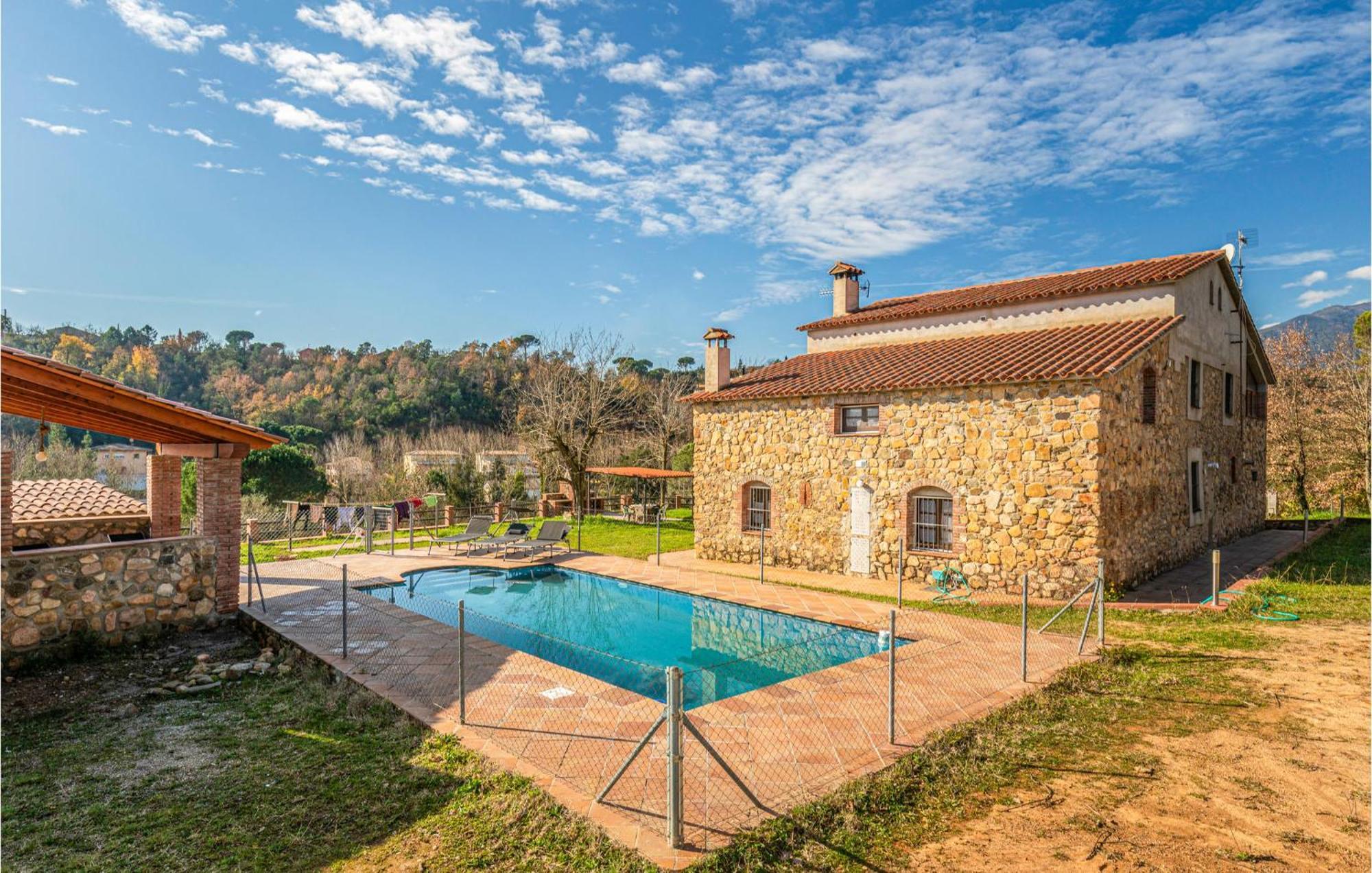 Awesome Home In Riells I Viabrea With Wifi Breda Bagian luar foto