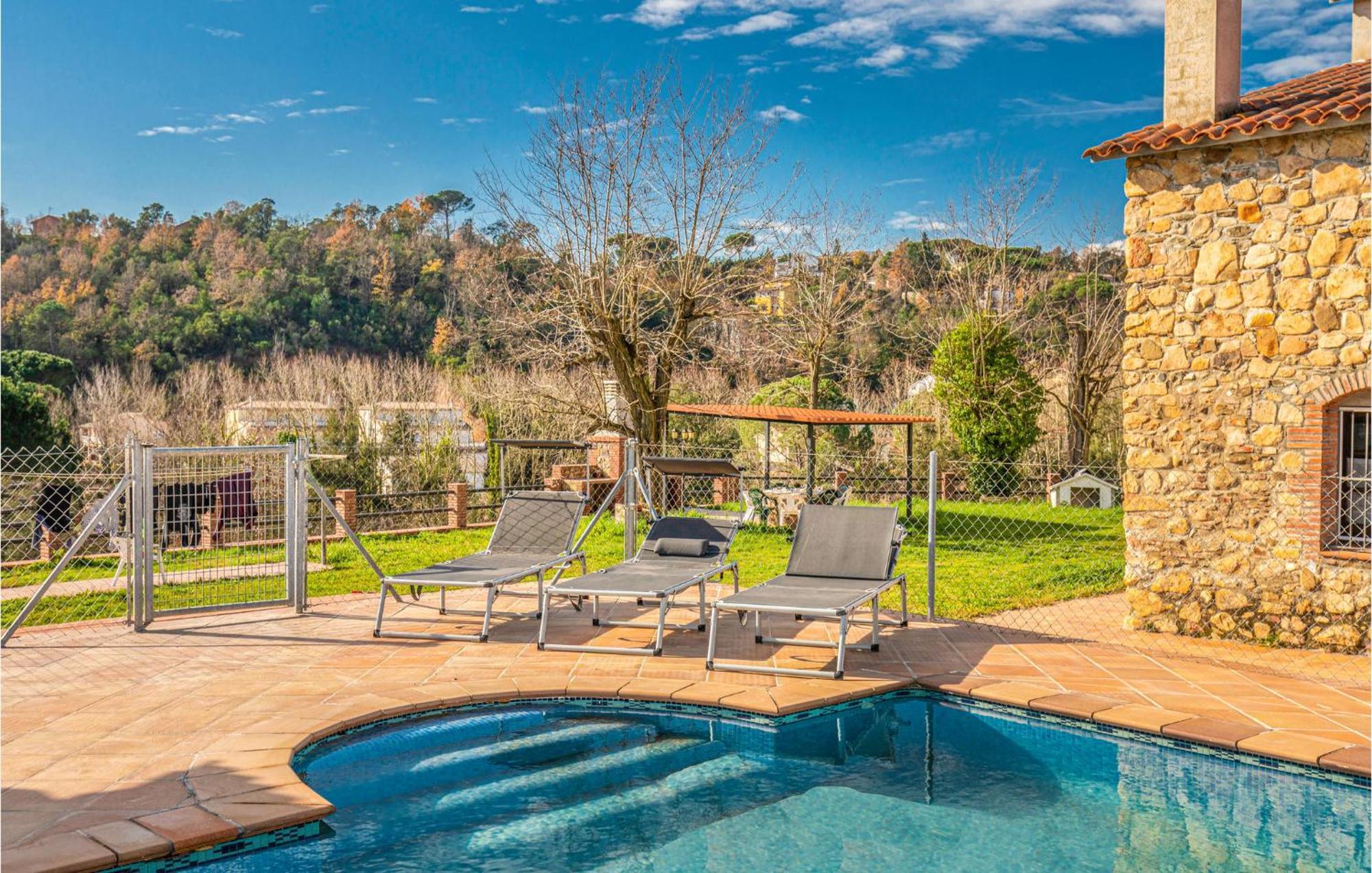 Awesome Home In Riells I Viabrea With Wifi Breda Bagian luar foto