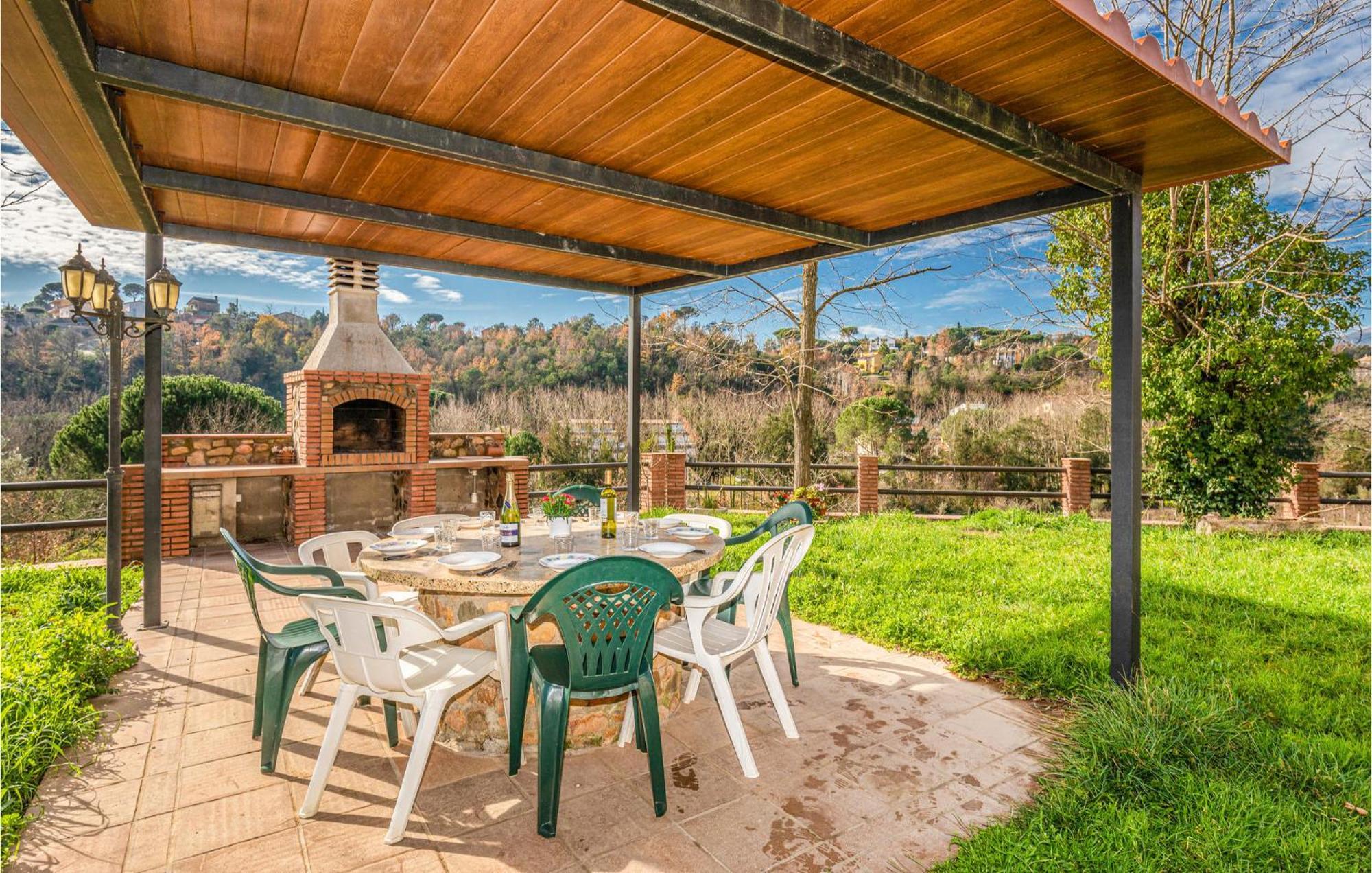 Awesome Home In Riells I Viabrea With Wifi Breda Bagian luar foto