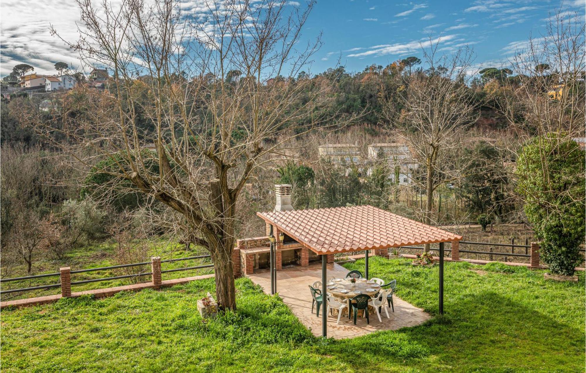 Awesome Home In Riells I Viabrea With Wifi Breda Bagian luar foto